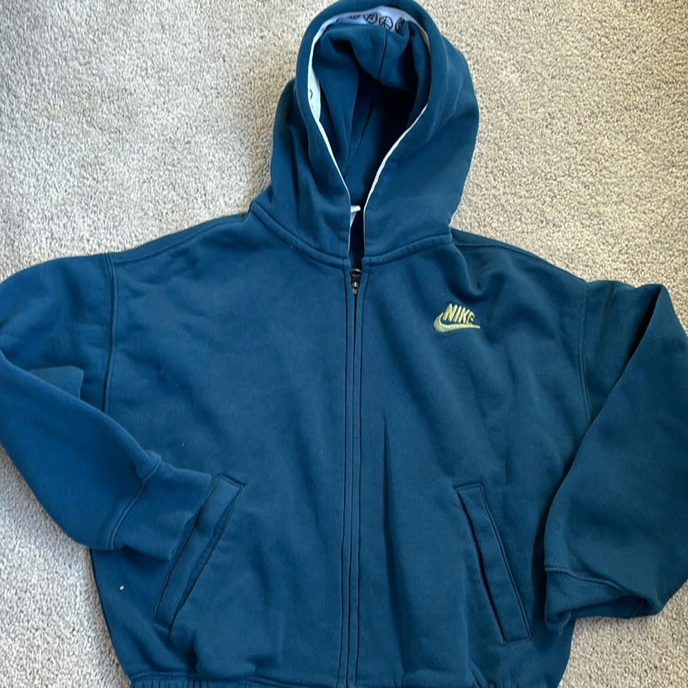 NWOT Nike hoodie youth small